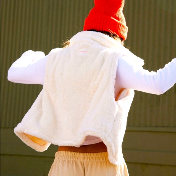 Free People slope, seeker, reversible vest. Please no offers. - Picture 4 of 5